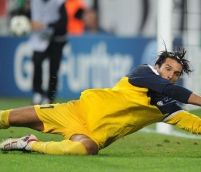 开云体育中国官网-跨界狂想，当吉林队击败勇士，英格拉姆在F1街道赛接管比赛