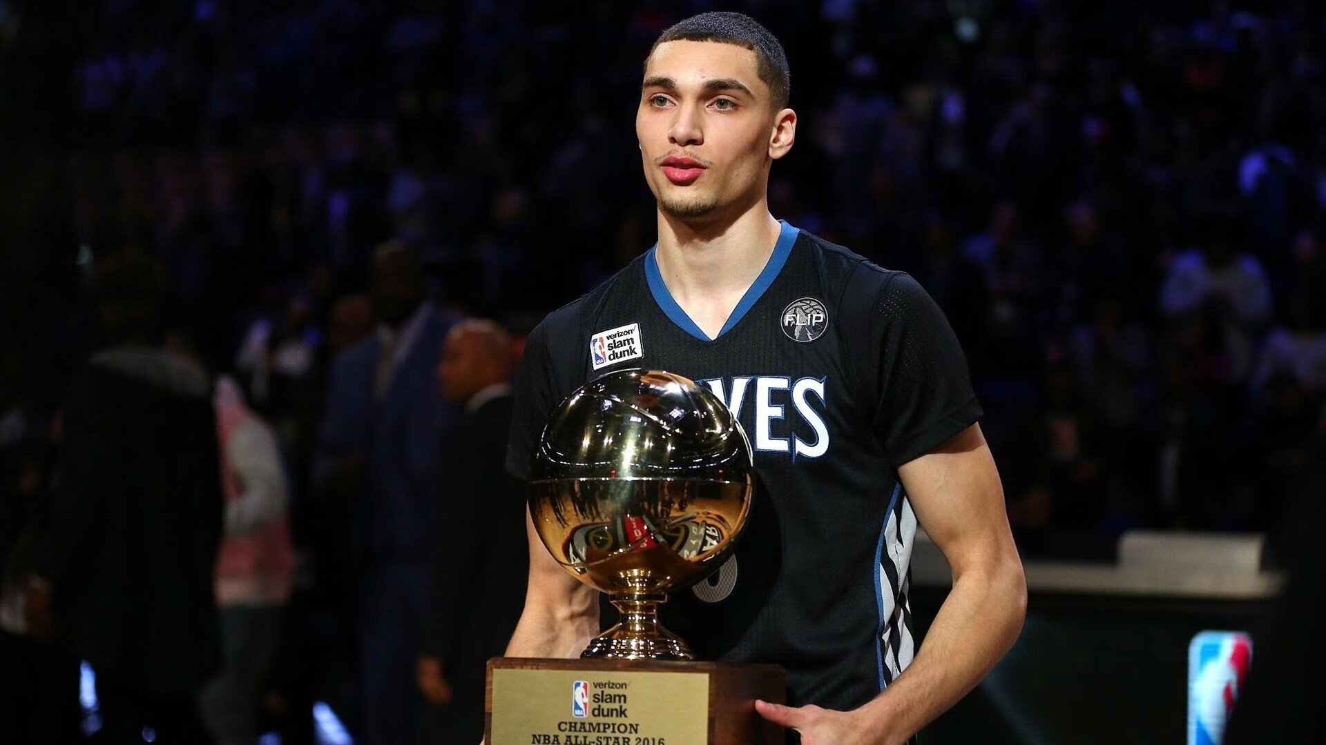 骑士末节惊魂逆转,马克西化身关键先生独行侠饮恨