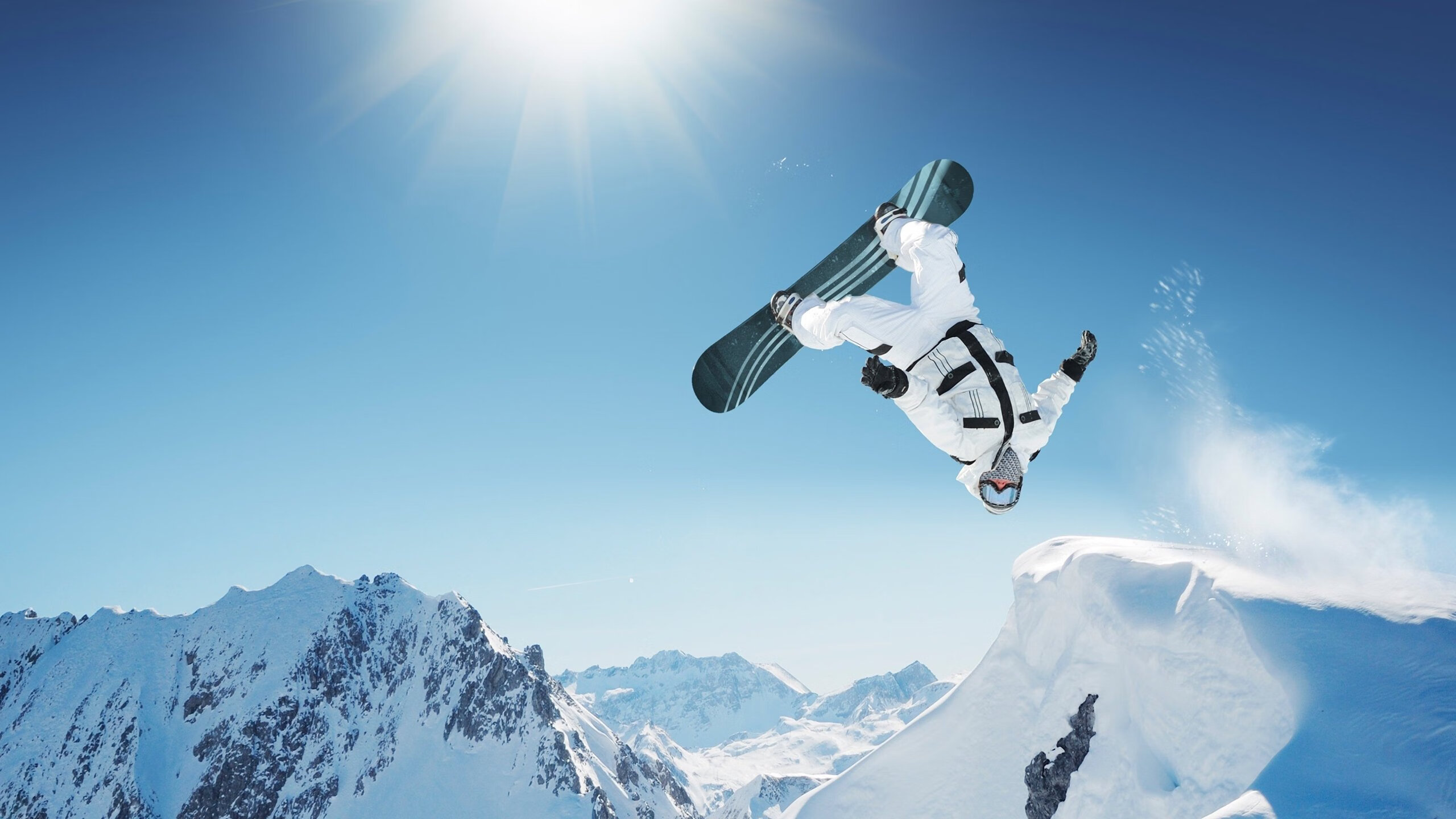 拉什福德刷新纪录之夜，利物浦险胜里昂的战术博弈